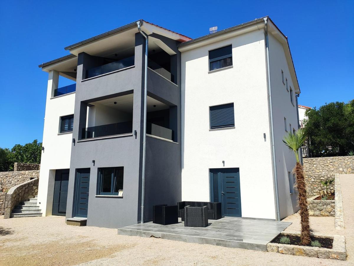 Apartments Pina Kornić Exterior foto